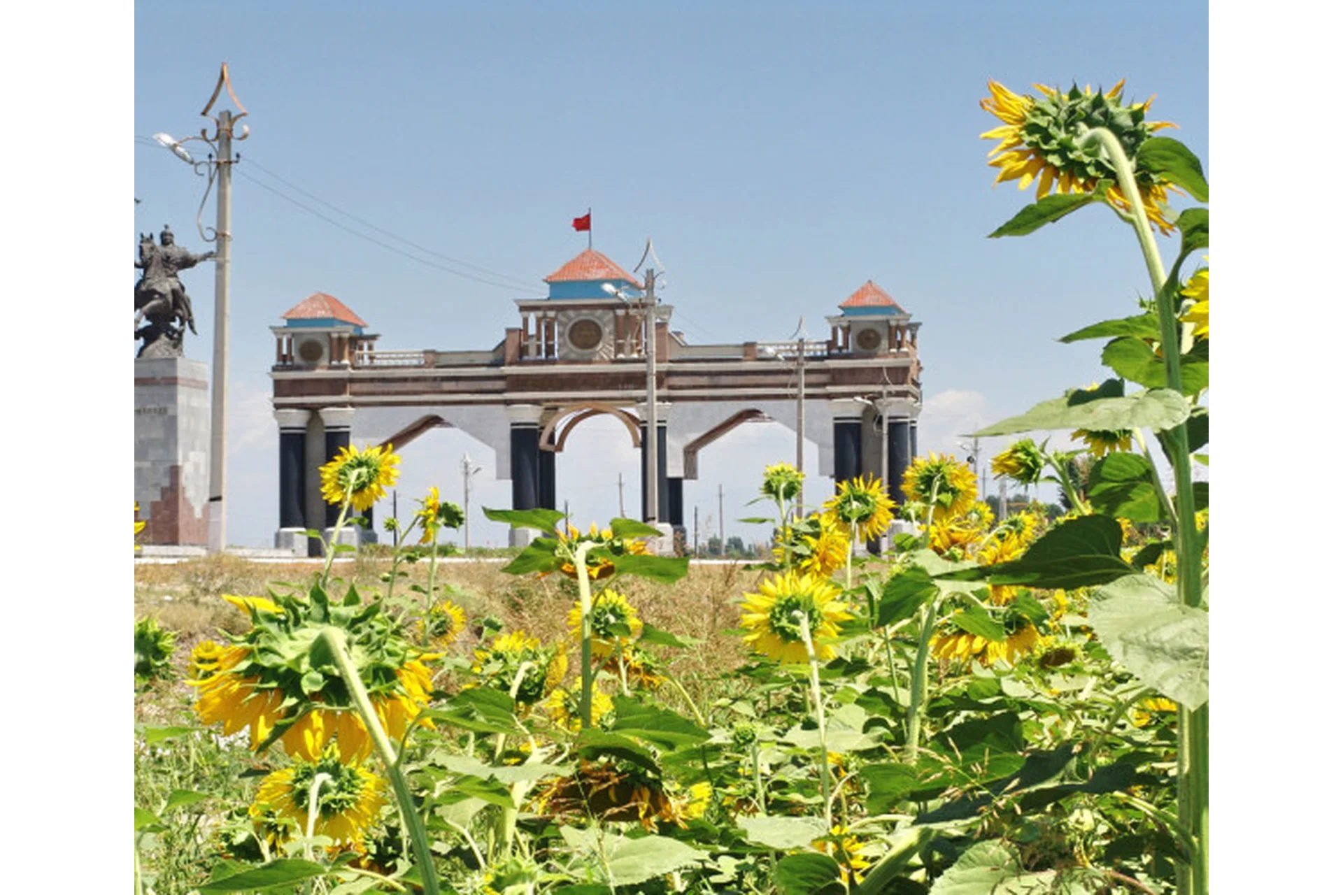 Jalalabad State University campus and university infrastructure