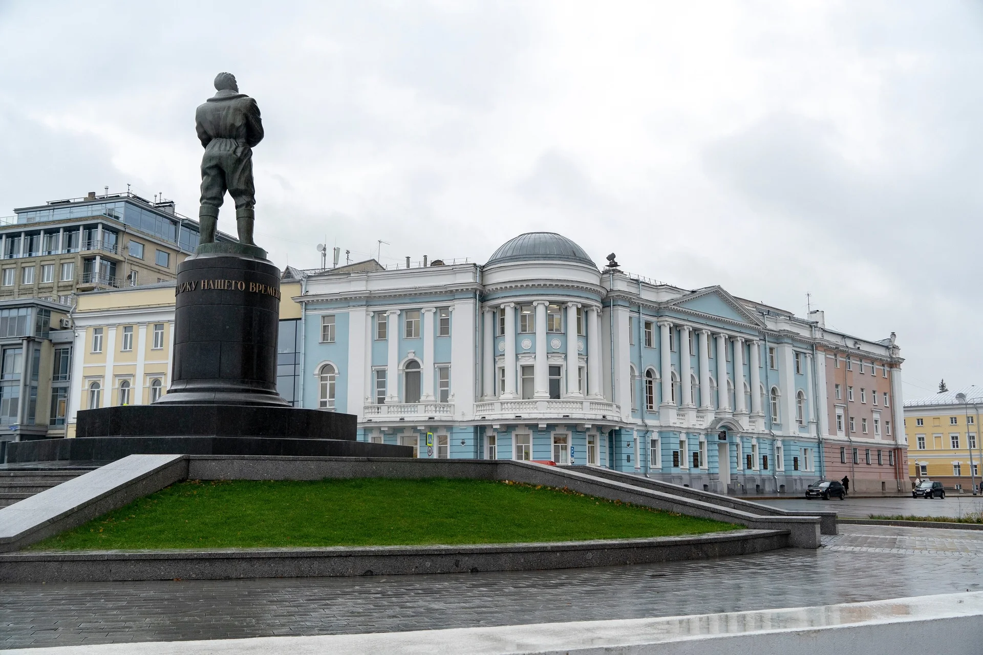 Privolzhsky Research Medical University campus and university infrastructure
