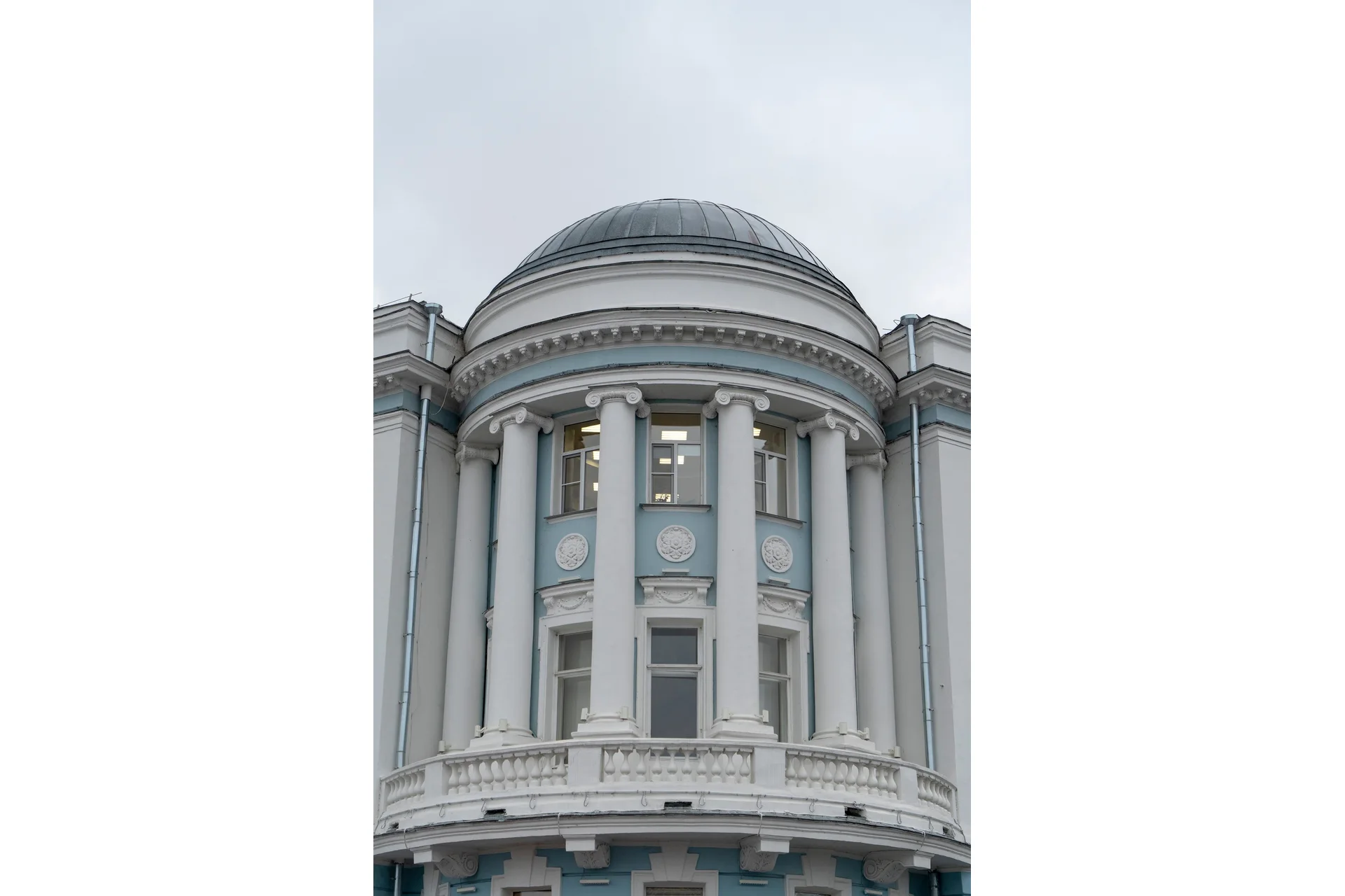 Privolzhsky Research Medical University campus and university infrastructure