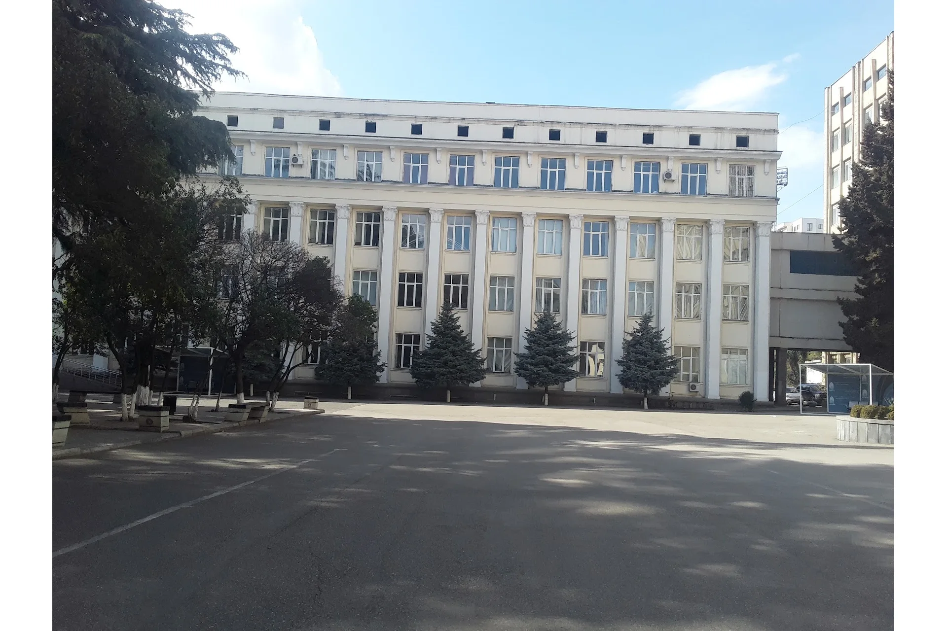 Tbilisi State Medical University campus and university infrastructure